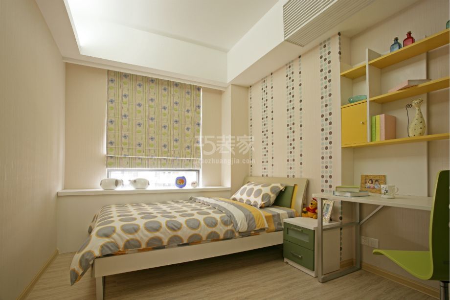 次卧室-富海中心98平现代简约风格设计案例