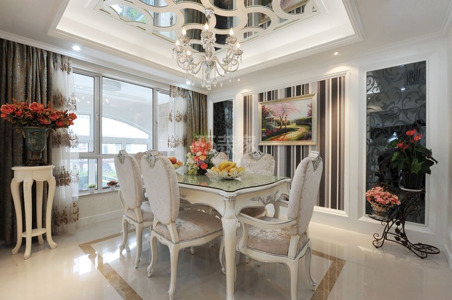 龙腾苑120平欧式风格设计案例