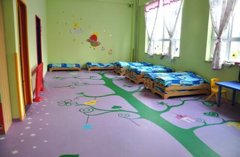 幼儿园塑胶地板有哪些优点？塑胶地板怎么保养？